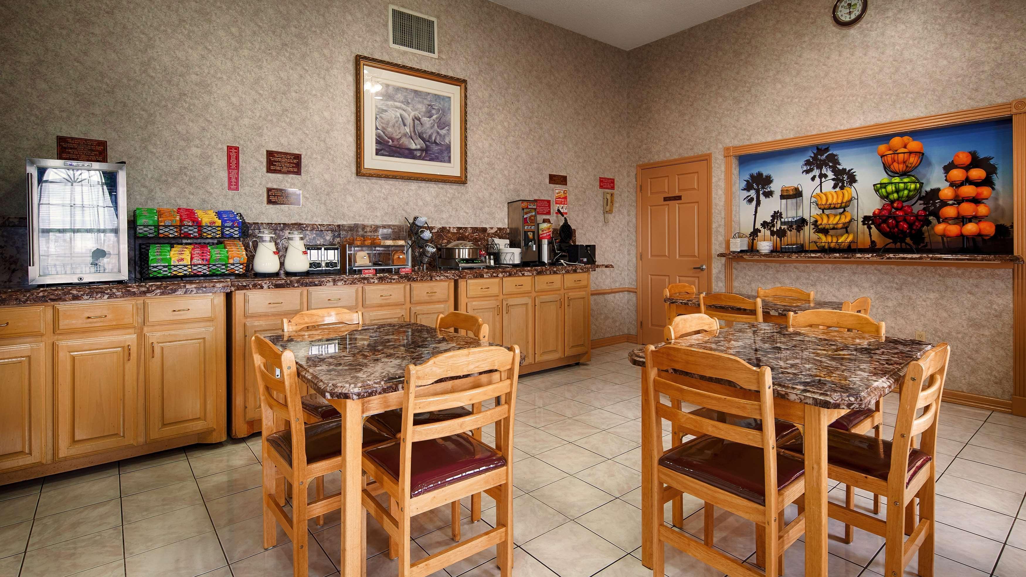 Surestay Hotel By Best Western מישן מסעדה תמונה